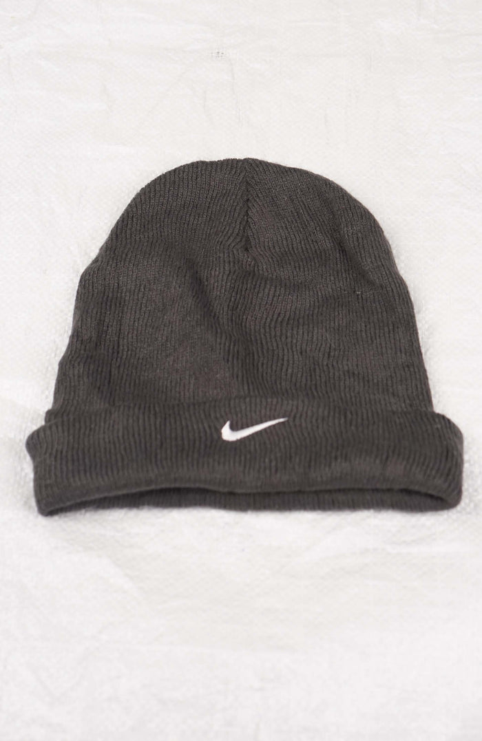 VINTAGE NIKE BEANIE