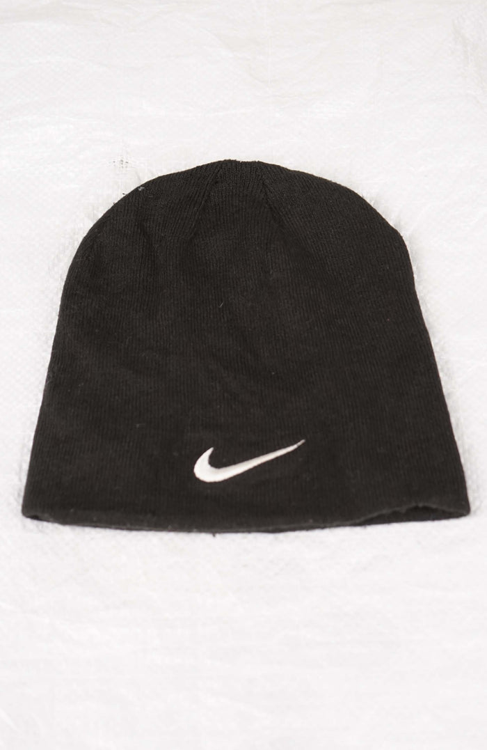 VINTAGE NIKE SKULL BEANIE