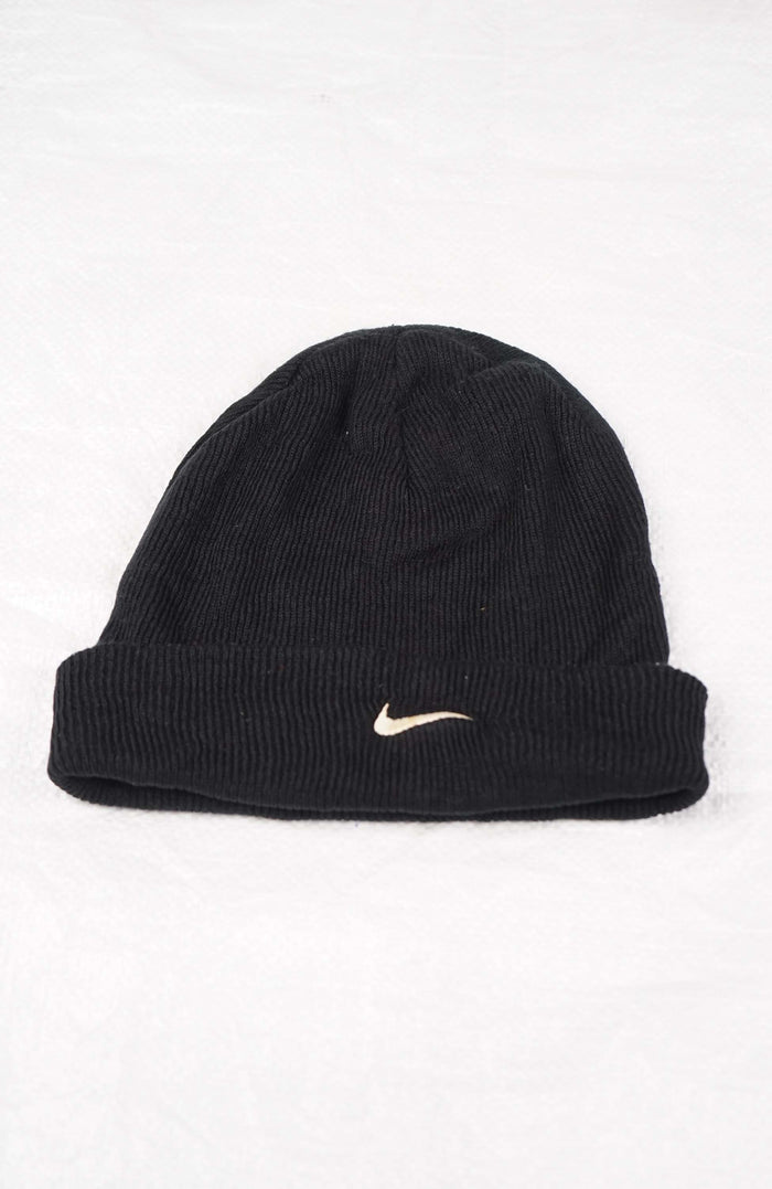 VINTAGE NIKE BEANIE