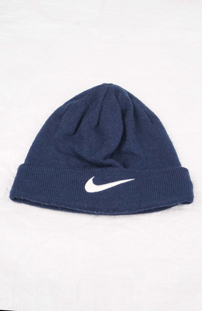 VINTAGE NIKE BEANIE