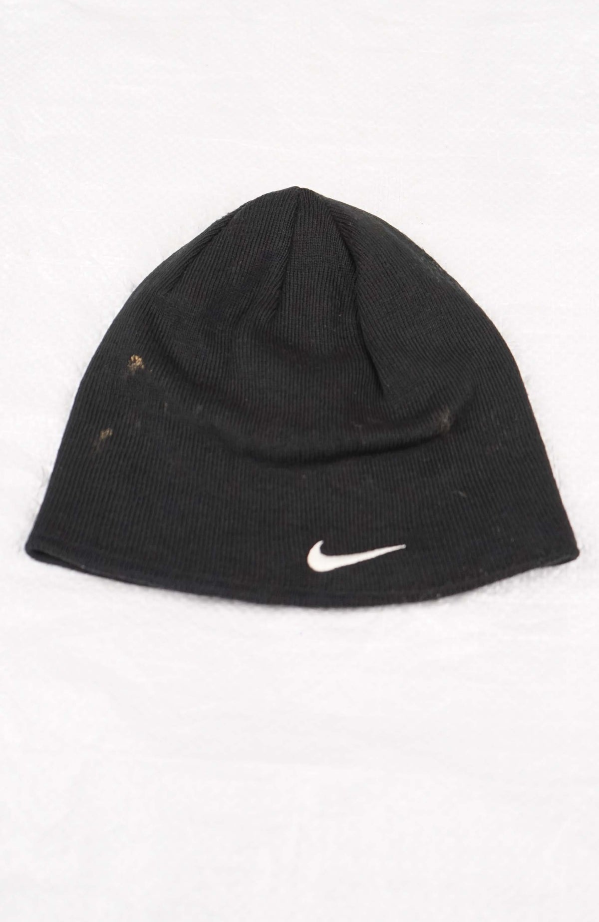 VINTAGE NIKE BEANIE