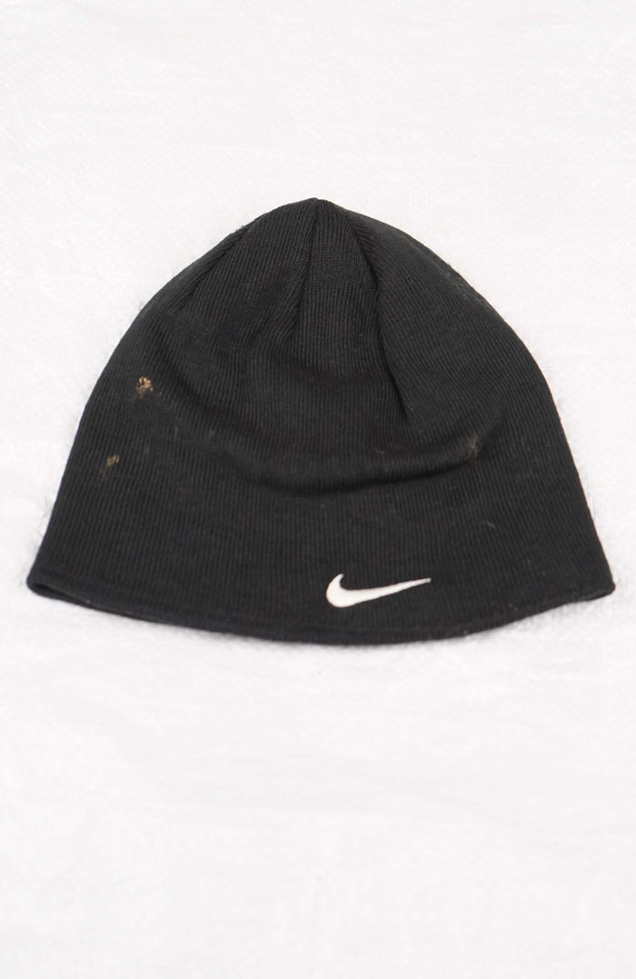 VINTAGE NIKE BEANIE