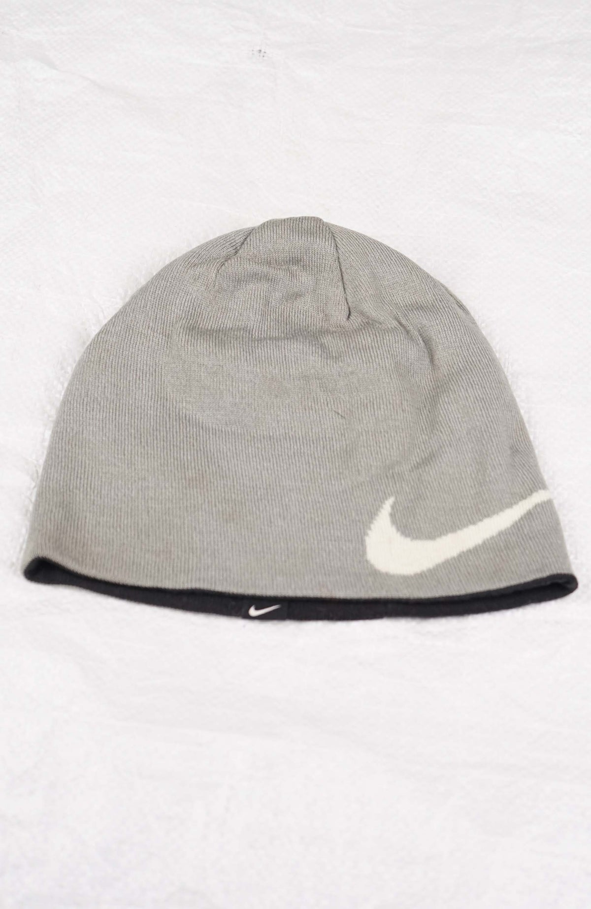 VINTAGE NIKE BEANIE