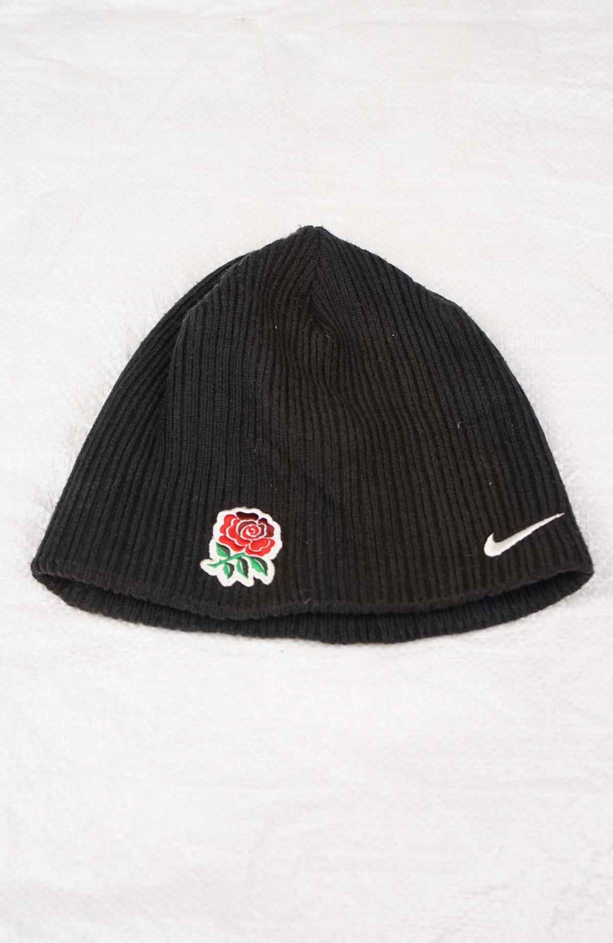 VINTAGE NIKE ENGLAND BEANIE