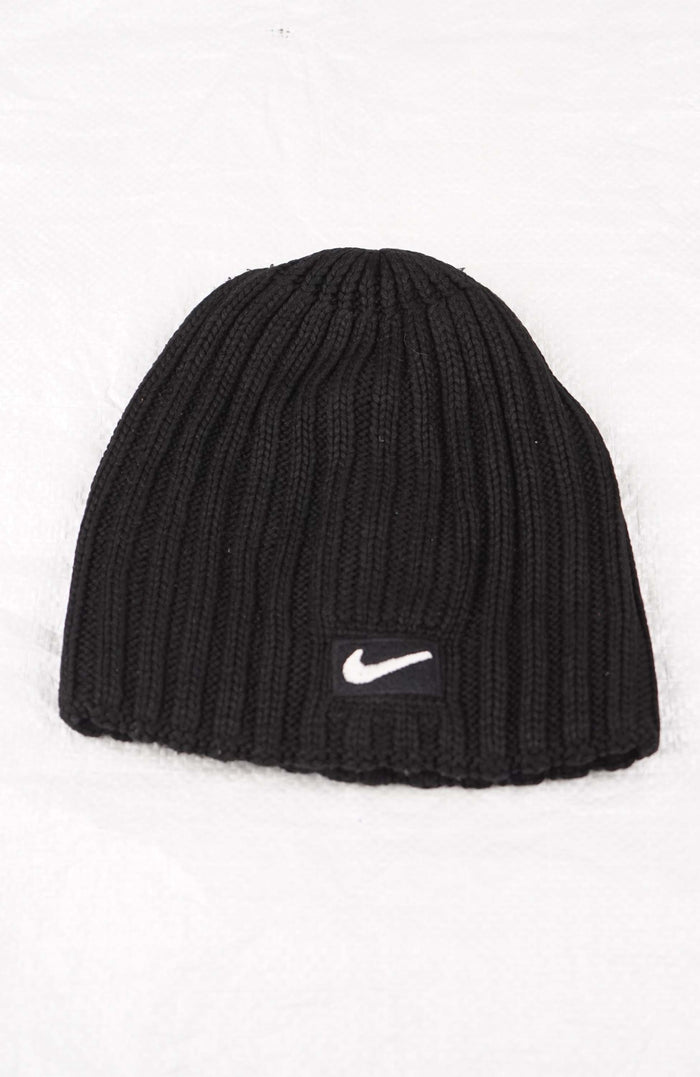 VINTAGE NIKE BEANIE