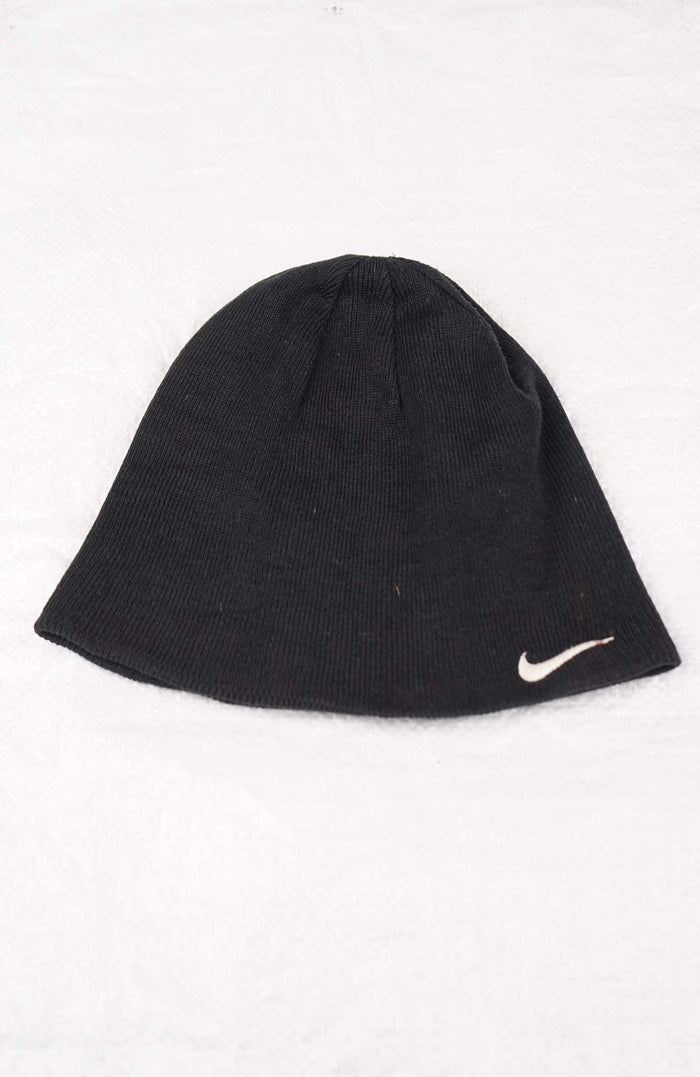 VINTAGE NIKE BEANIE