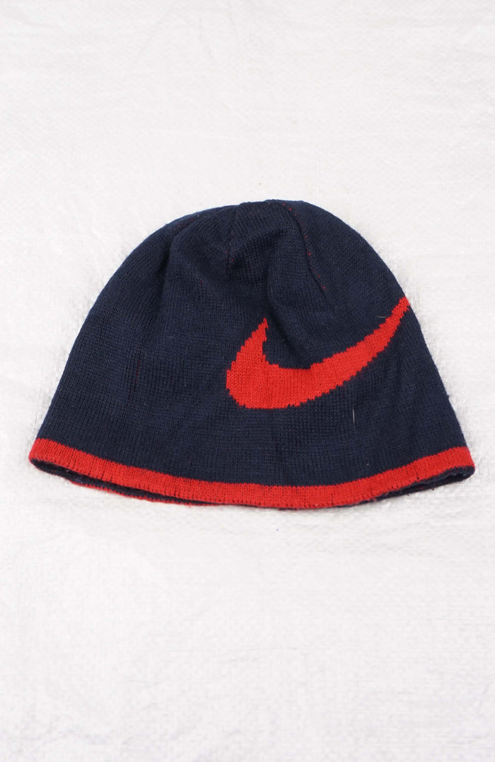 VINTAGE NIKE BEANIE