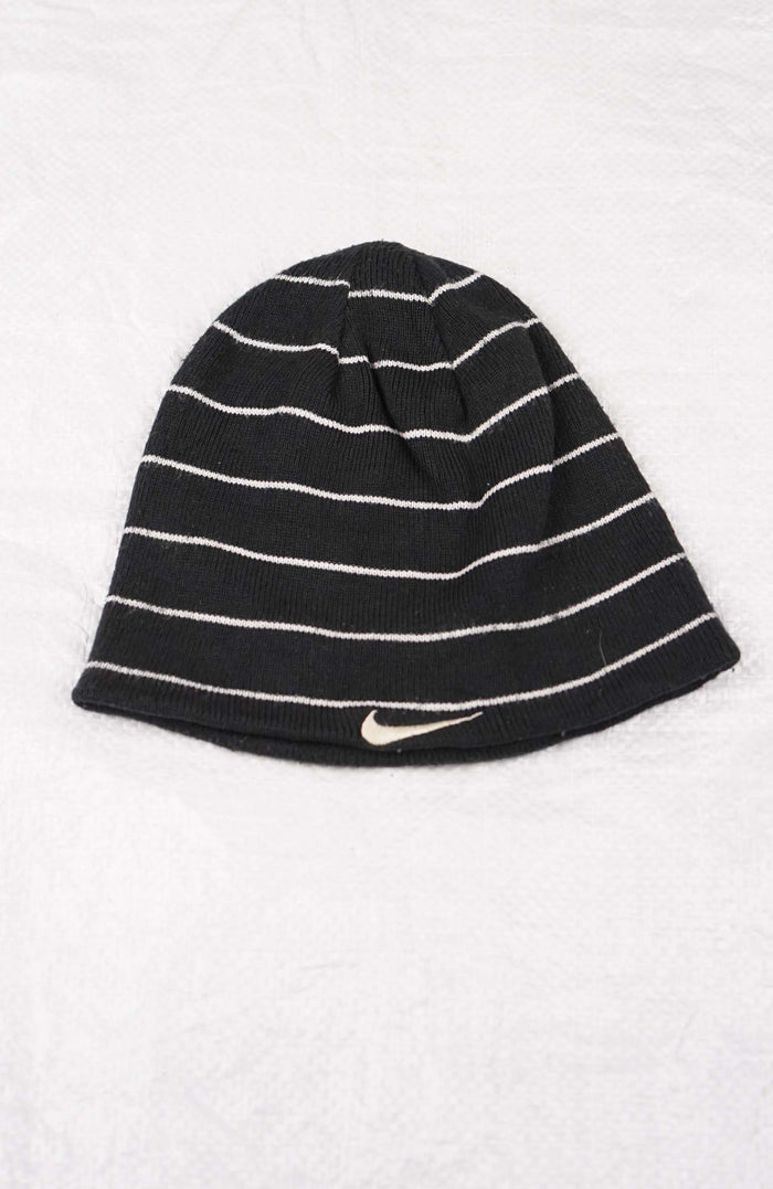VINTAGE NIKE BEANIE