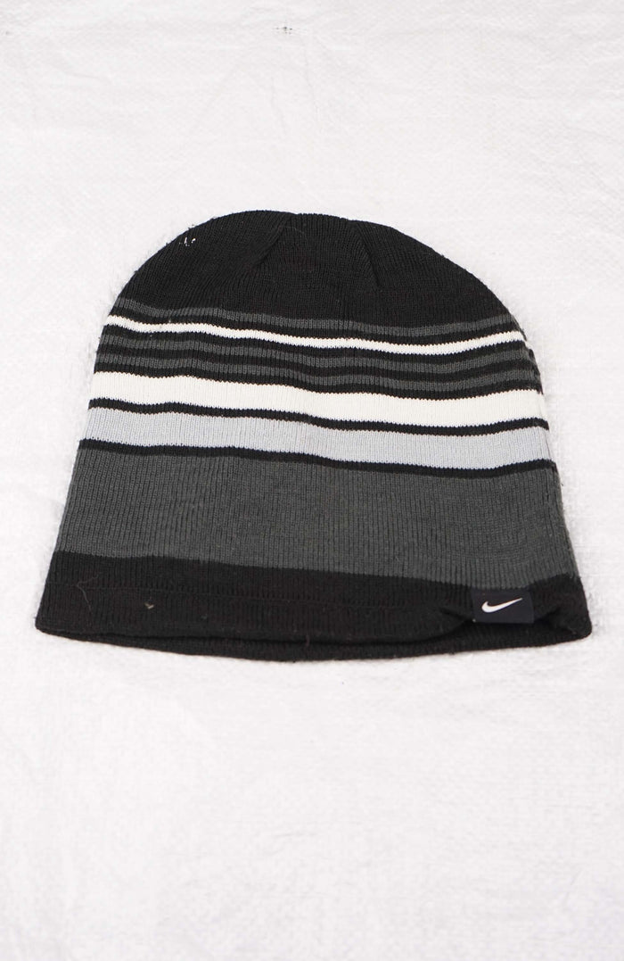 VINTAGE NIKE BEANIE