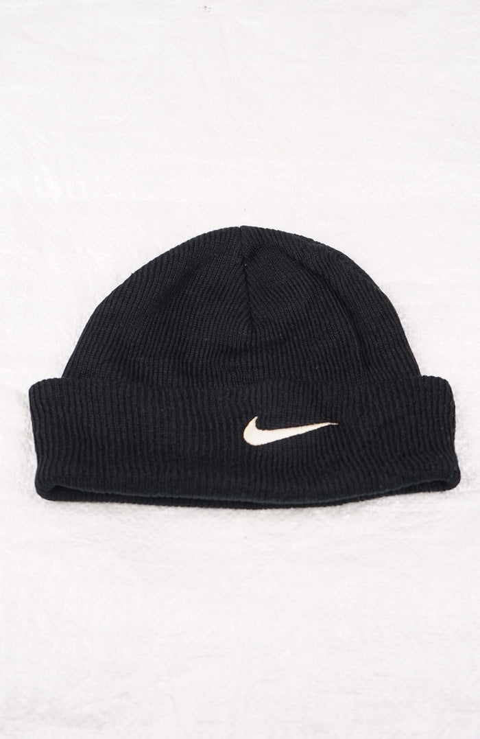 VINTAGE NIKE BEANIE