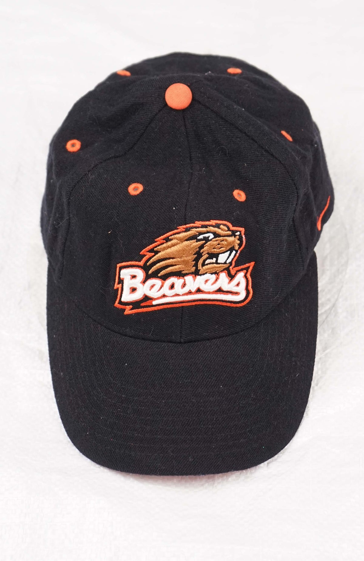 VINTAGE NIKE BEAVERS HAT
