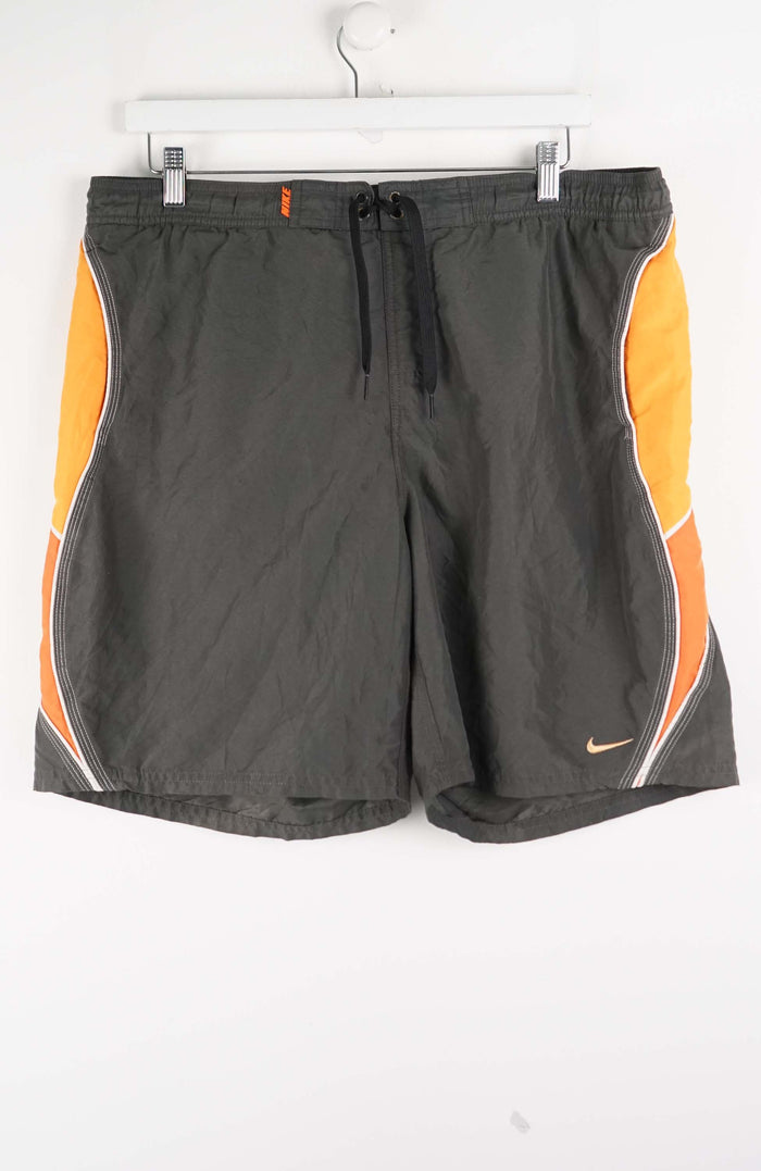VINTAGE NIKE BOARD SHORTS W36