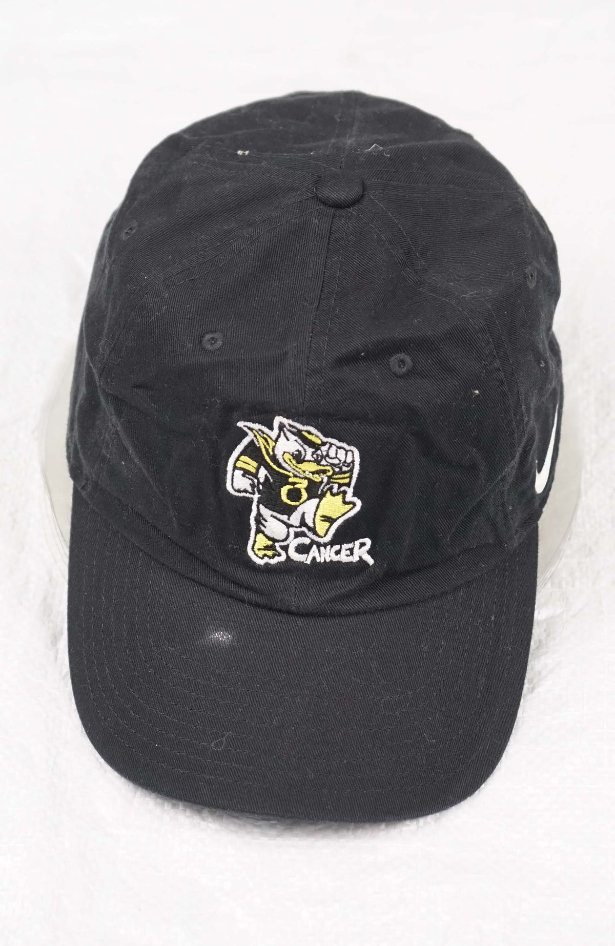 VINTAGE NIKE CANCER HAT
