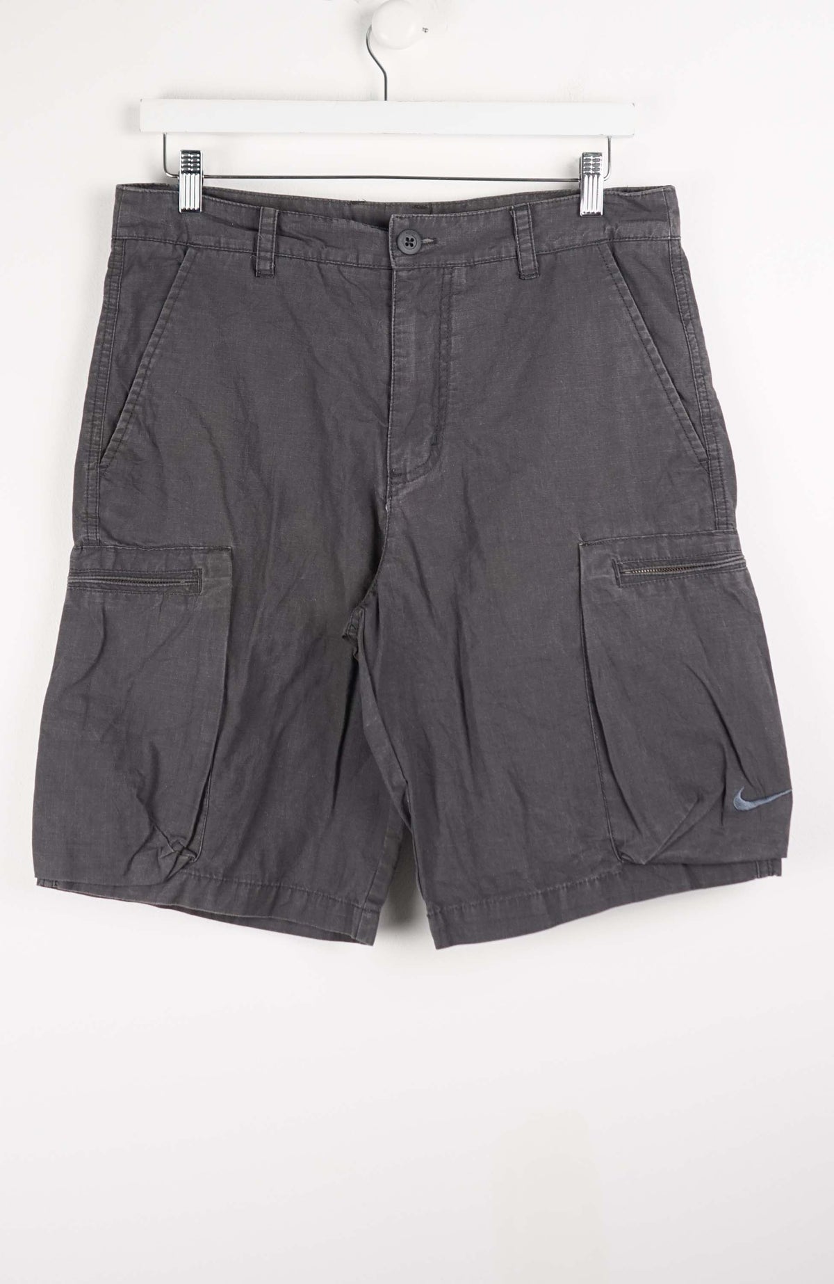 VINTAGE NIKE CARGO SHORTS W34