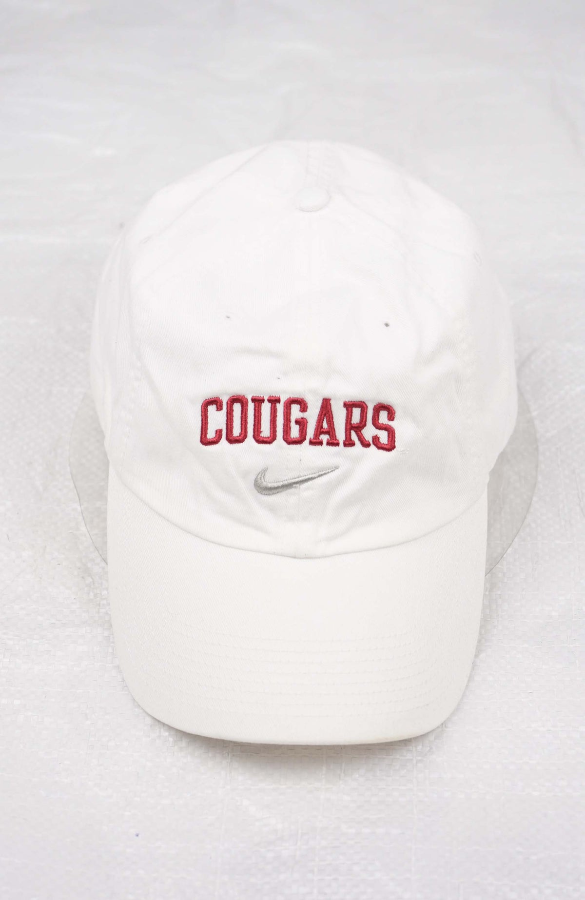 VINTAGE NIKE COUGARS HAT