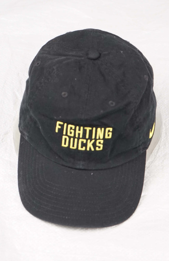 VINTAGE NIKE FIGHTING DUCKS HAT