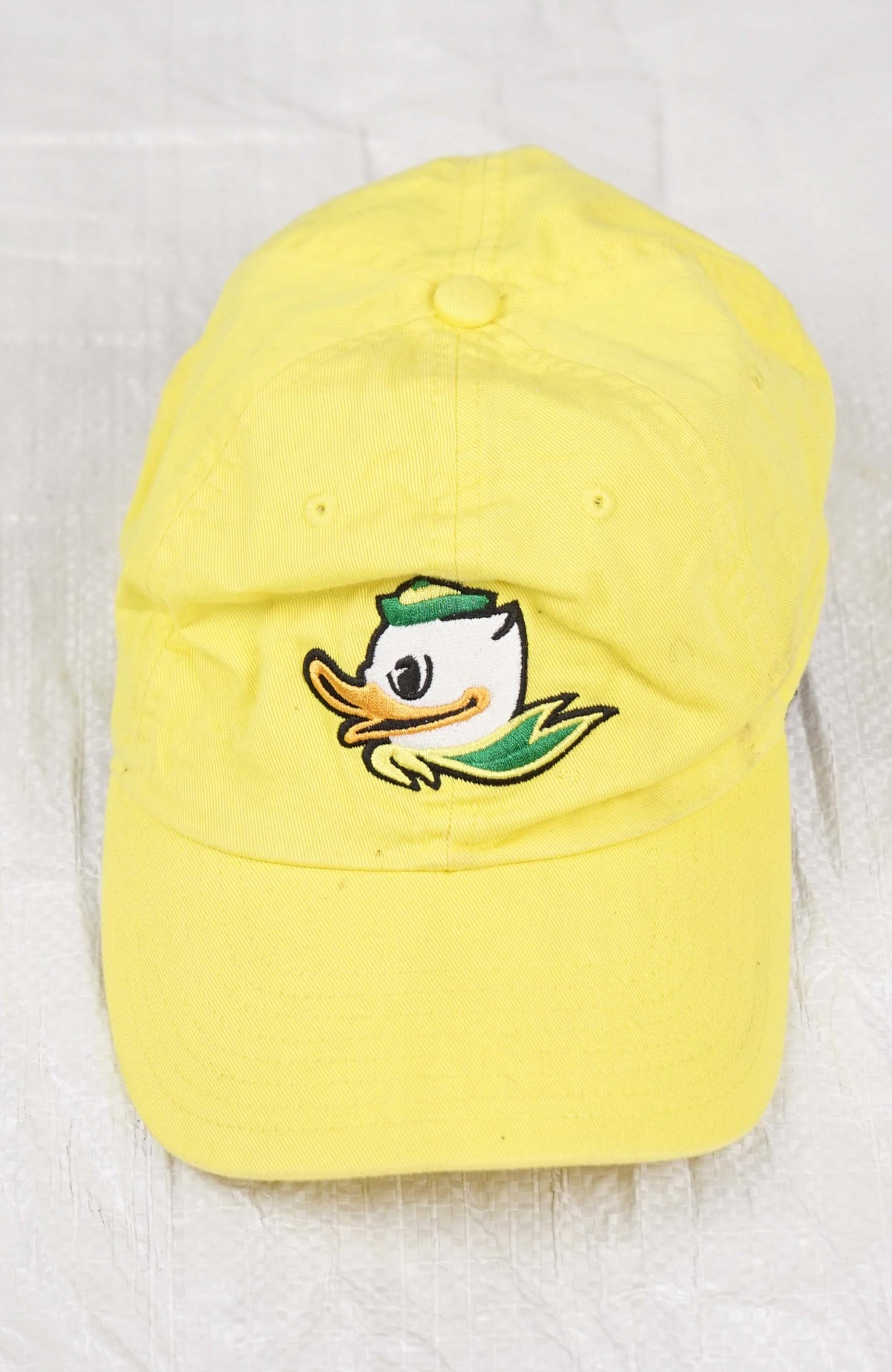 VINTAGE NIKE OREGON DUCKS HAT