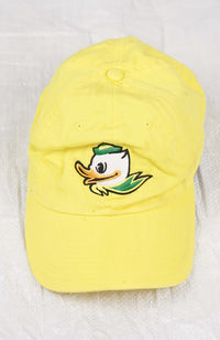 VINTAGE NIKE OREGON DUCKS HAT