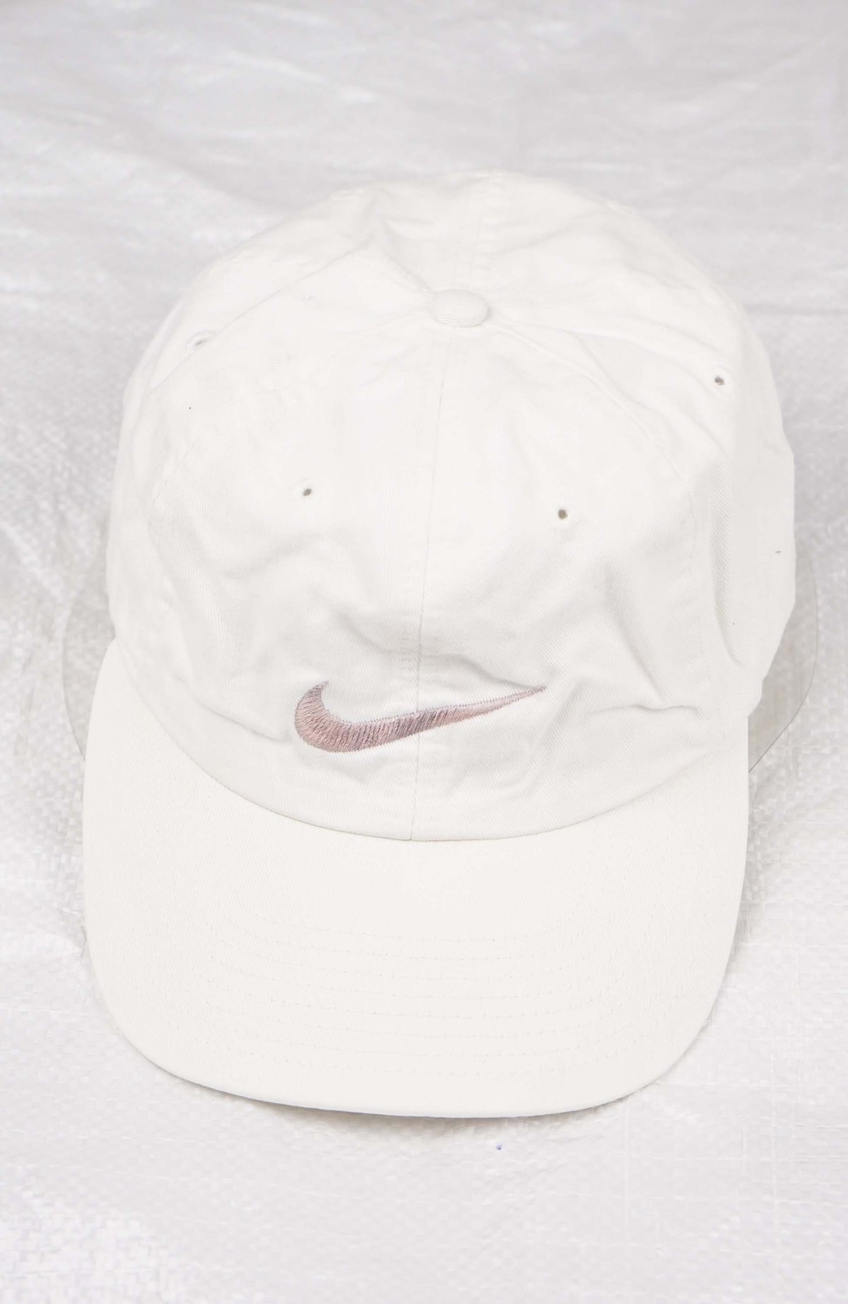 VINTAGE NIKE HAT