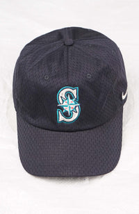VINTAGE NIKE HAT