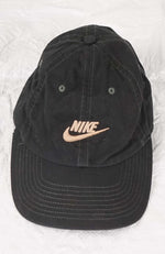 VINTAGE NIKE HAT