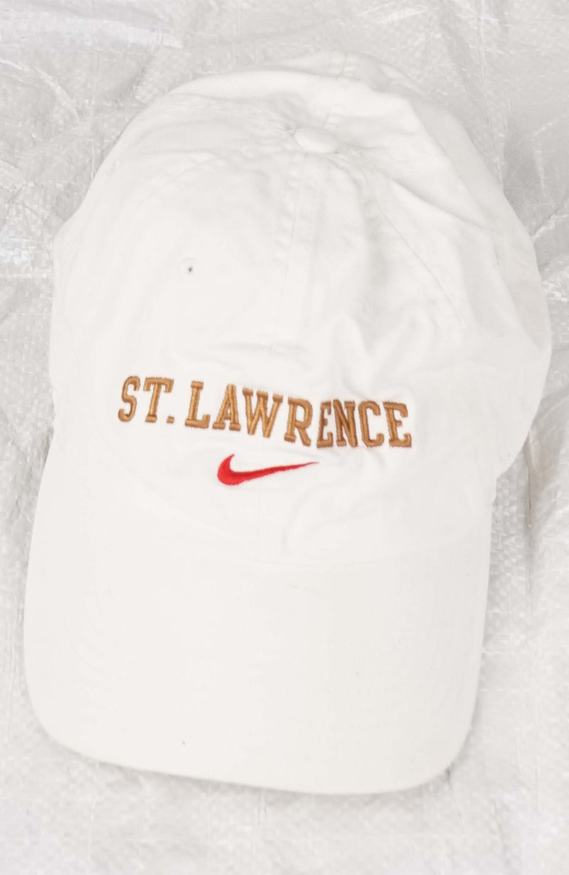 VINTAGE NIKE HAT
