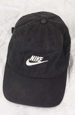 VINTAGE NIKE HAT
