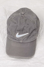 VINTAGE NIKE HAT