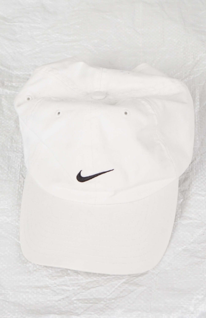 VINTAGE NIKE HAT