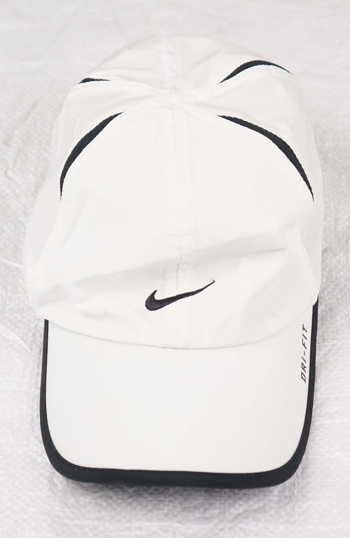 VINTAGE NIKE DRI-FIT HAT