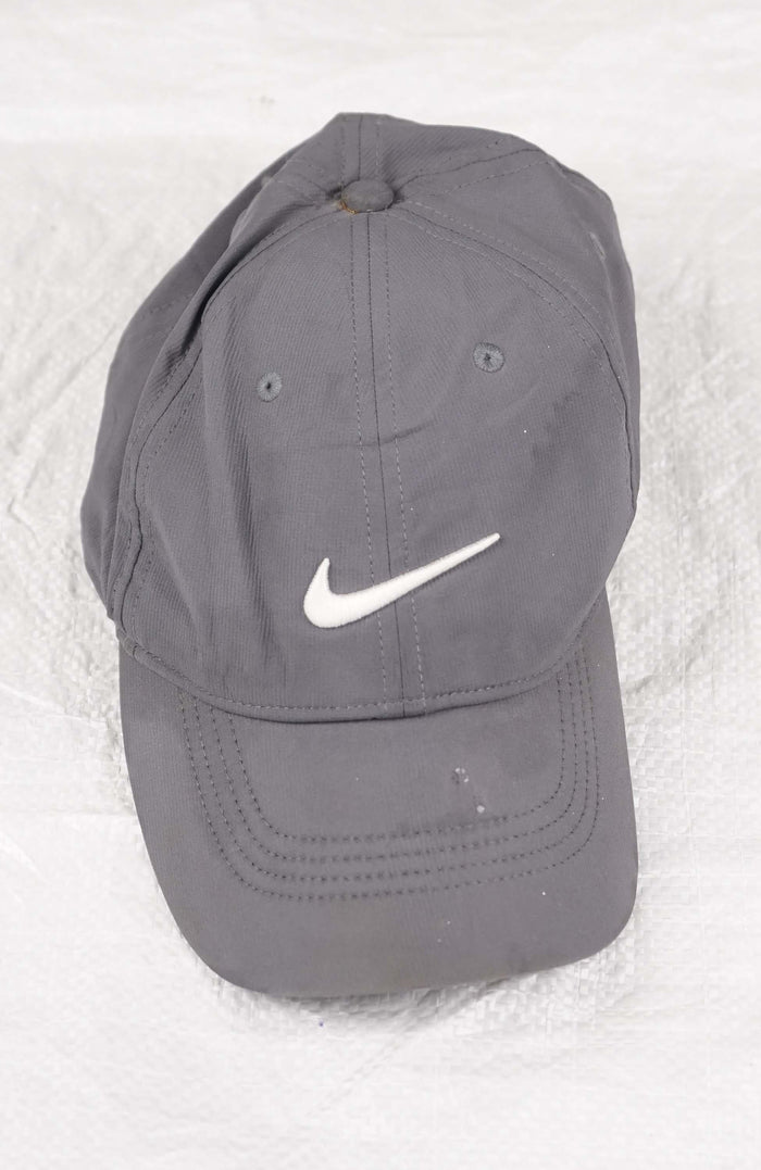 VINTAGE  NIKE HAT