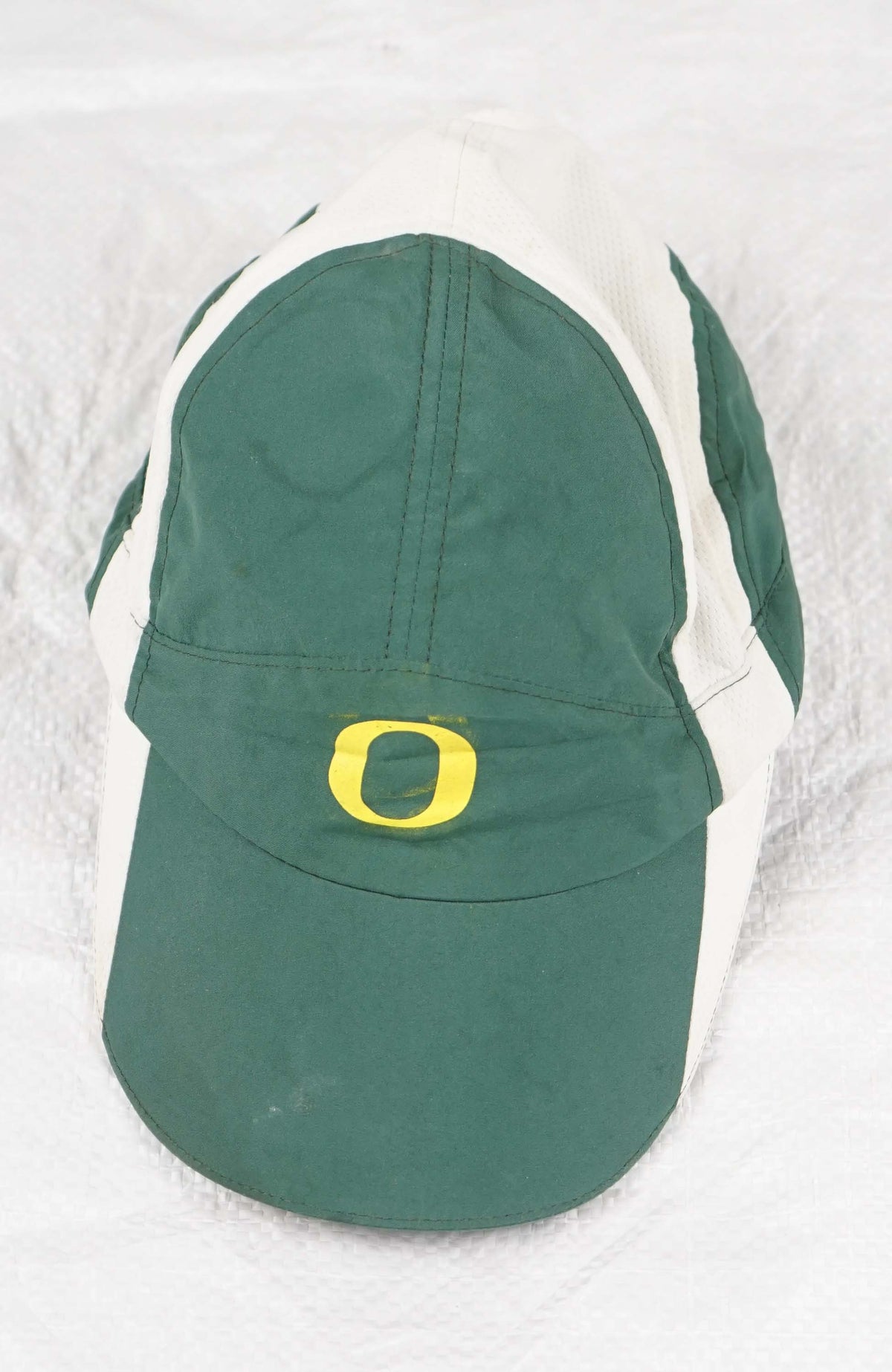 VINTAGE NIKE OREGON HAT