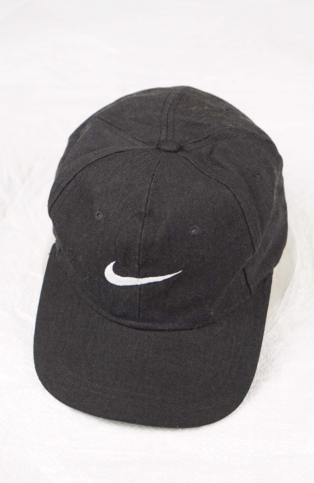 VINTAGE NIKE HAT