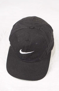 VINTAGE NIKE HAT