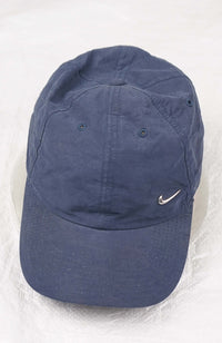 VINTAGE NIKE HAT