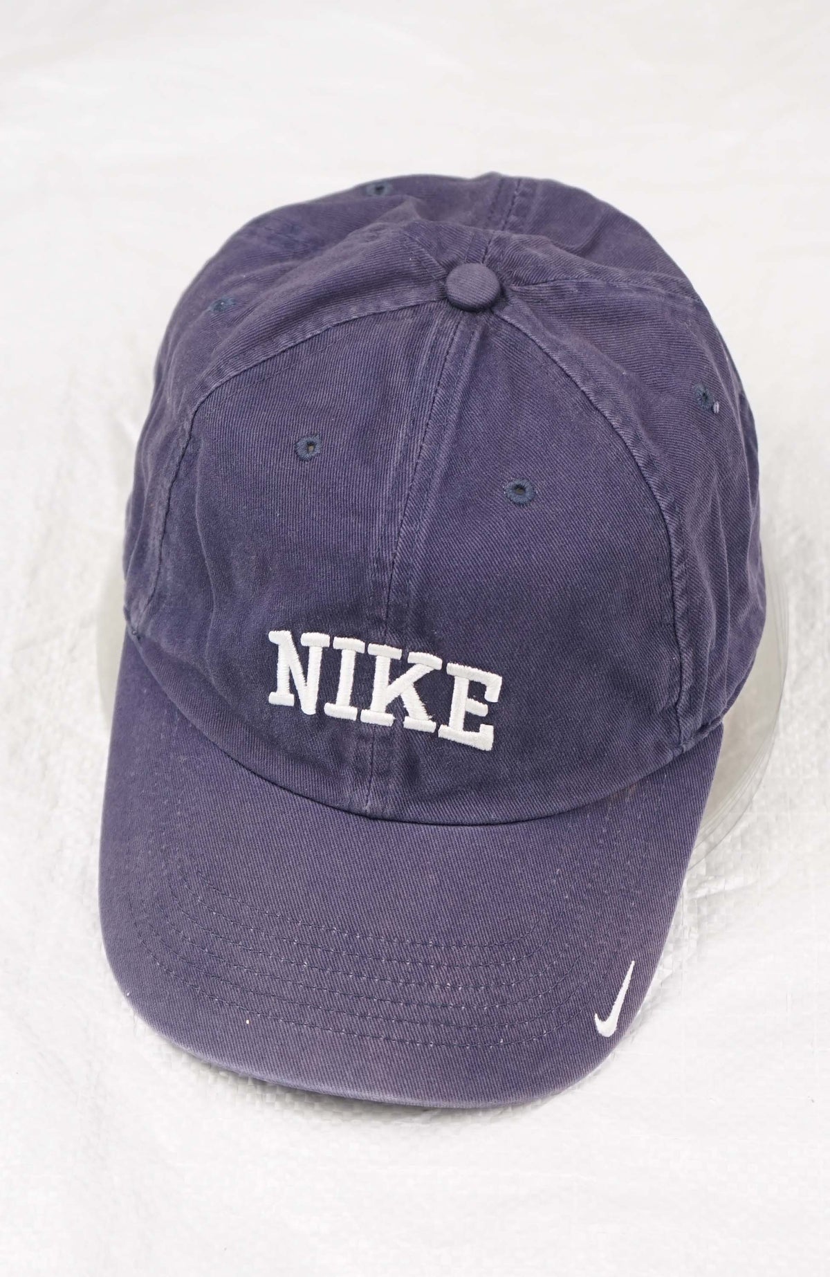 VINTAGE NIKE HAT