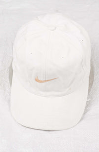 VINTAGE NIKE HAT