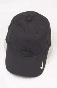 VINTAGE NIKE GOLF HAT