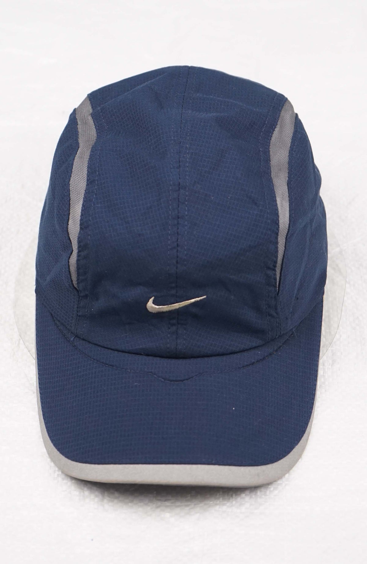 VINTAGE NIKE HAT
