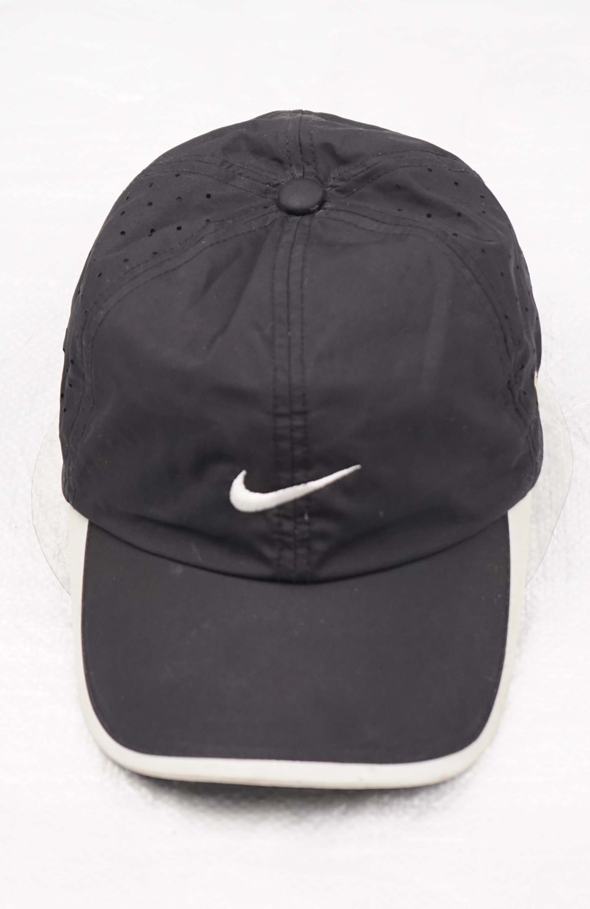 VINTAGE NIKE HAT