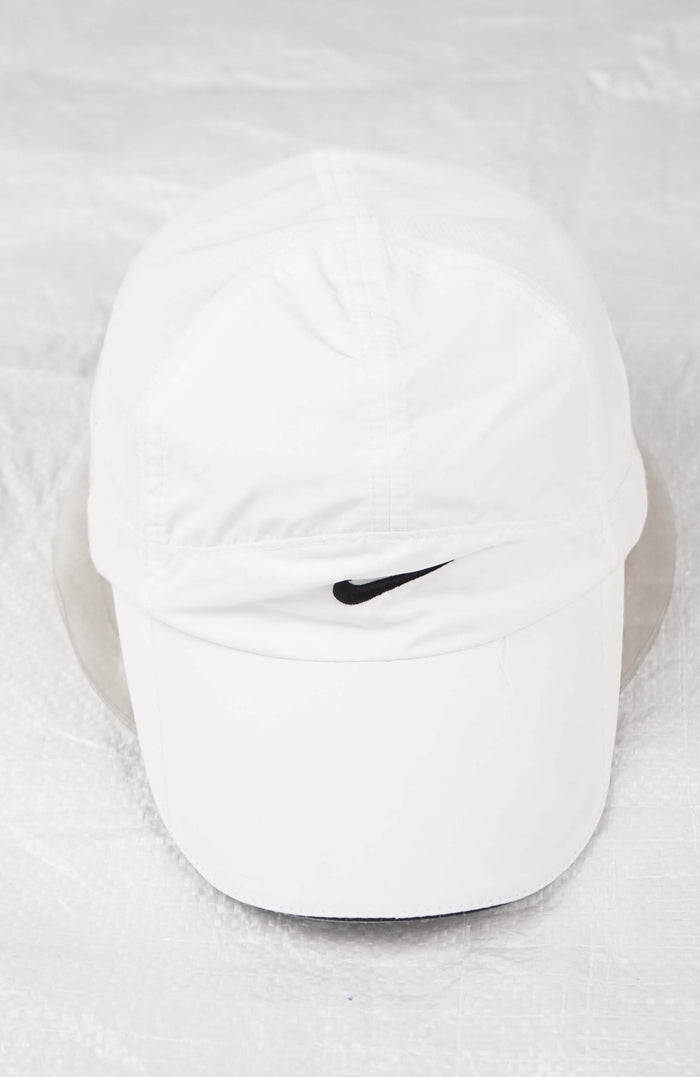 VINTAGE NIKE HAT