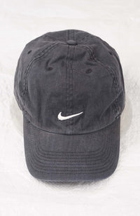 VINTAGE NIKE HAT
