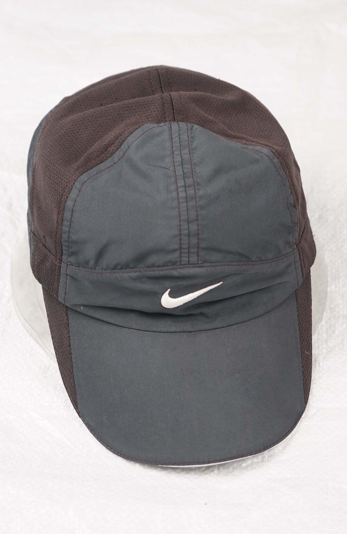 VINTAGE NIKE HAT