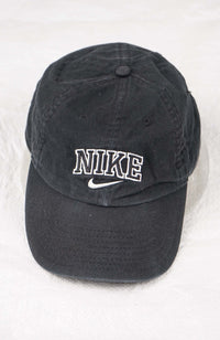VINTAGE NIKE HAT