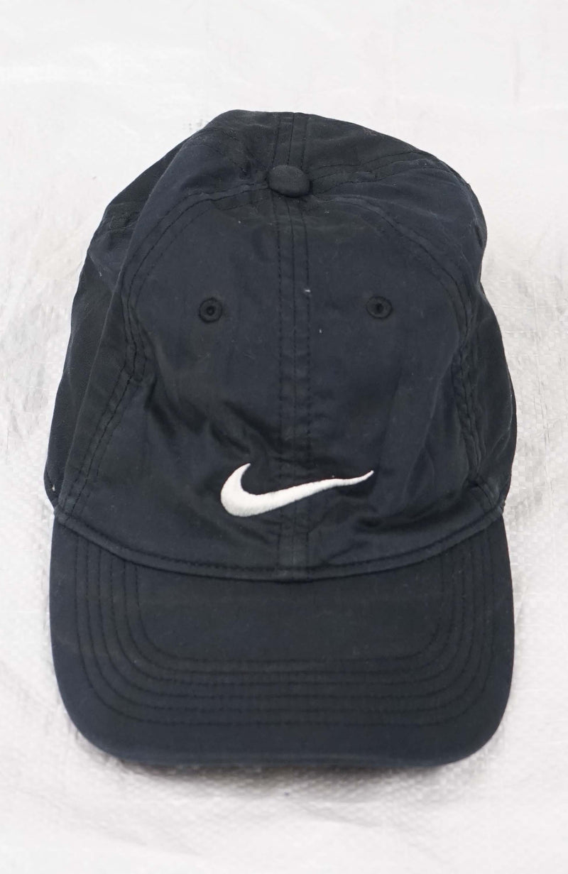 VINTAGE NIKE HAT