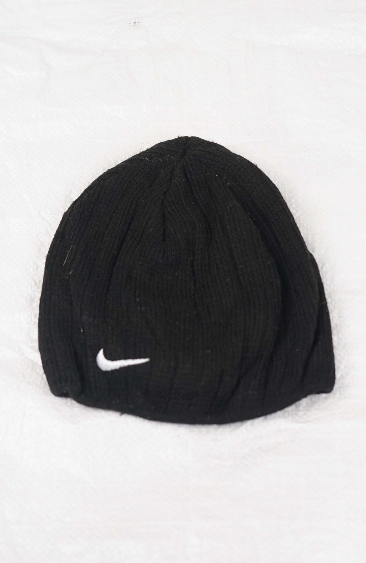 VINTAGE NIKE SKULL BEANIE
