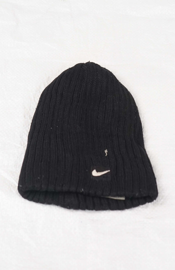 VINTAGE NIKE SKULL BEANIE