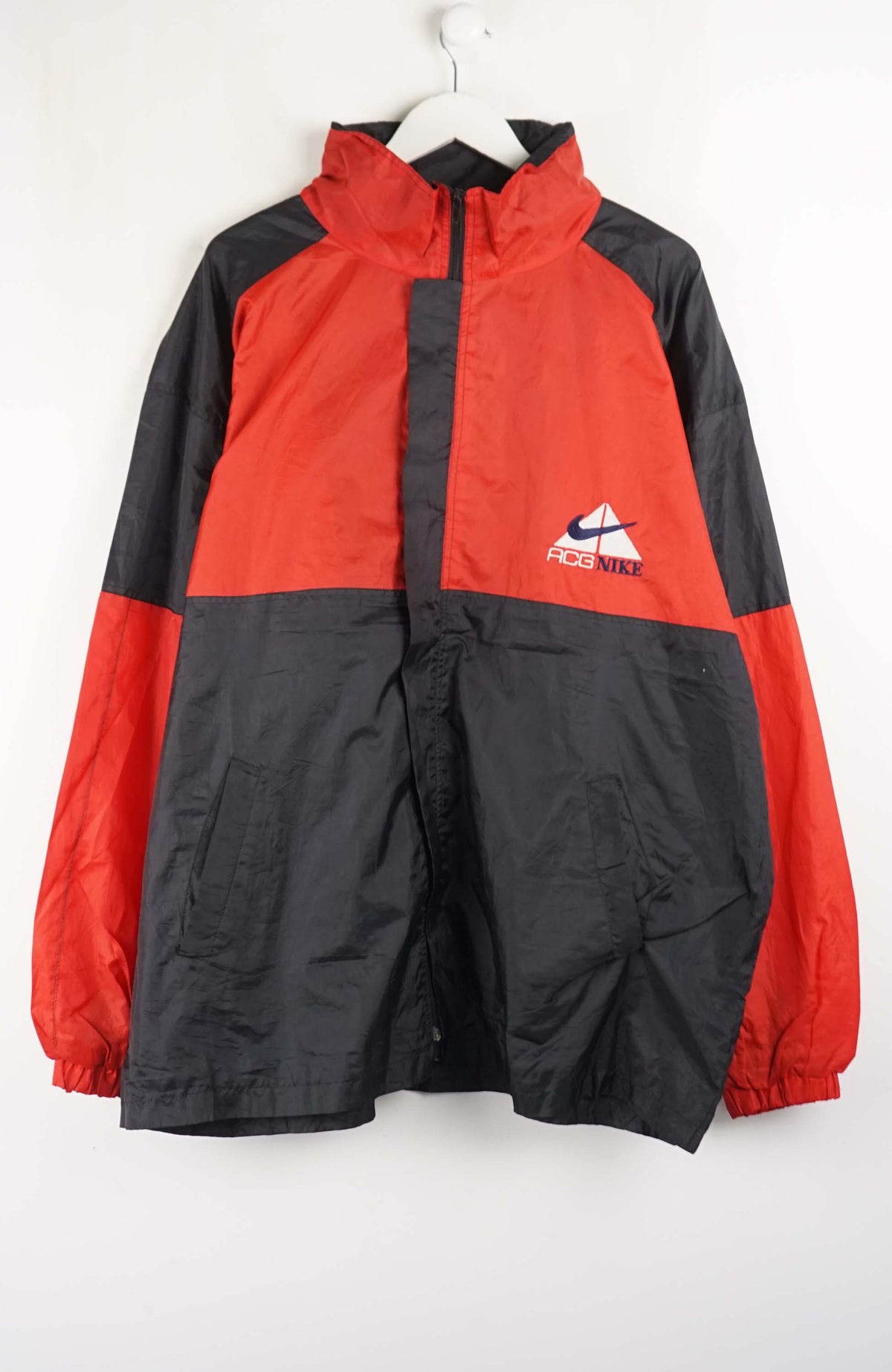 VINTAGE NIKE ACG JACKETS (XXL)