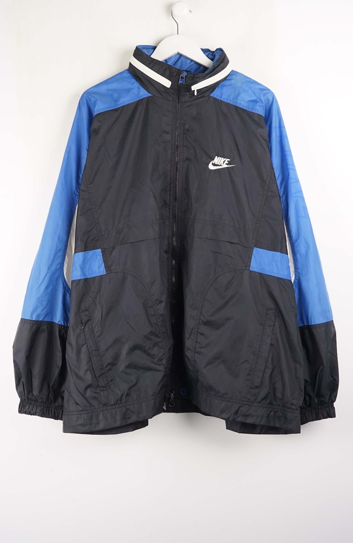 VINTAGE NIKE JACKETS (XXL)