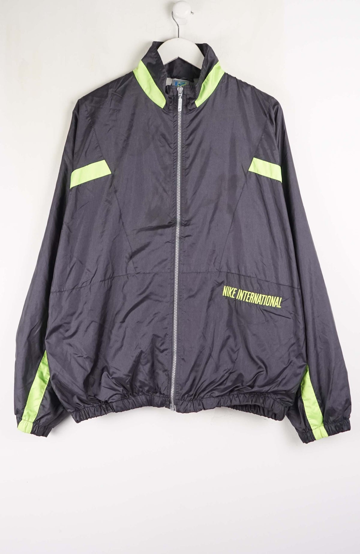 VINTAGE NIKE WINDBREAKER (XL)